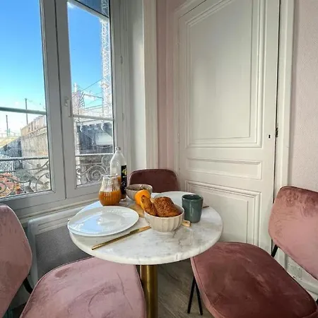 Whitney Apartment Lyon